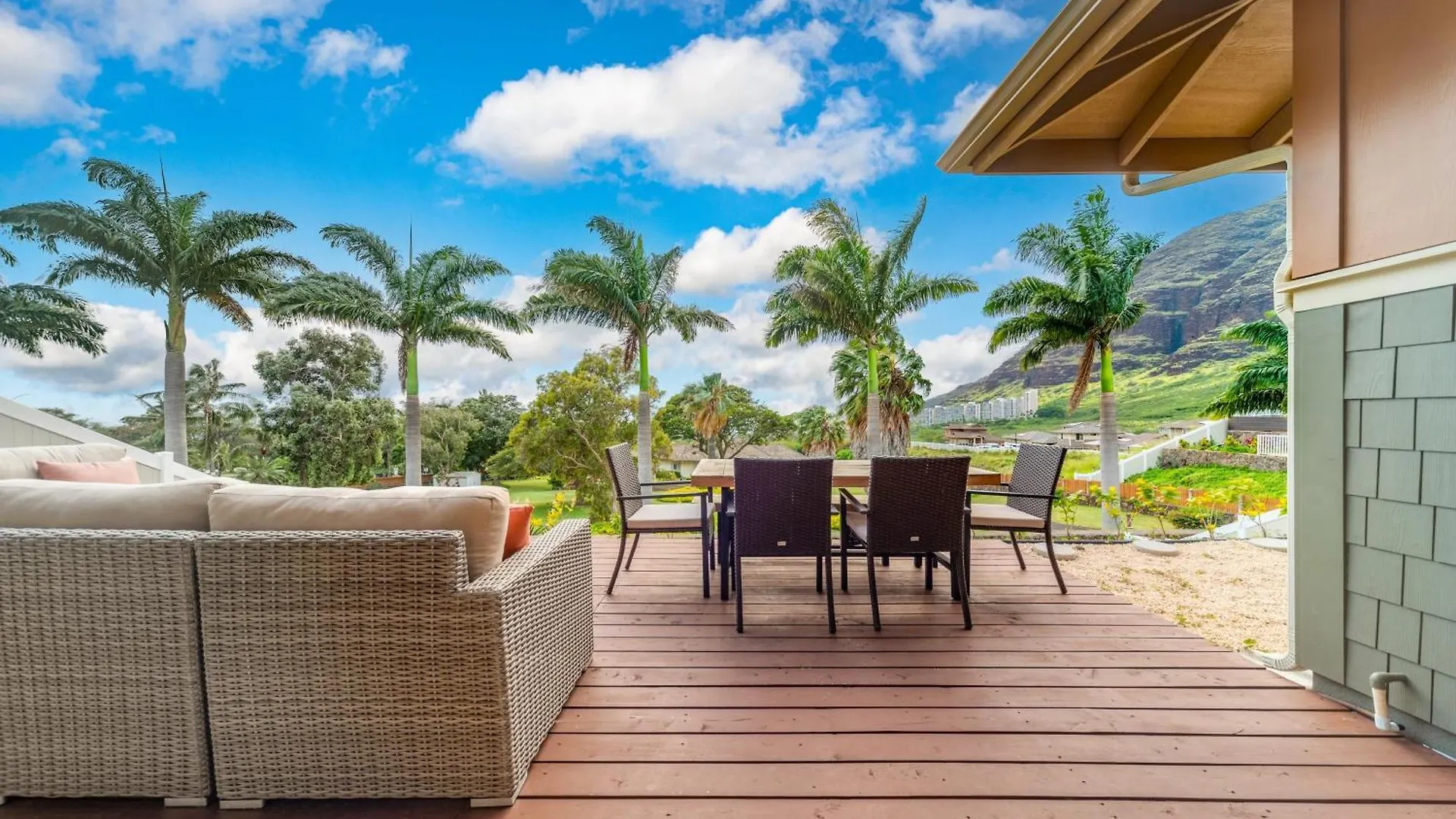 Aloha Breeze By Avantstay Ocean View Near Beach Waianae